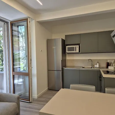 Monica Apartment *