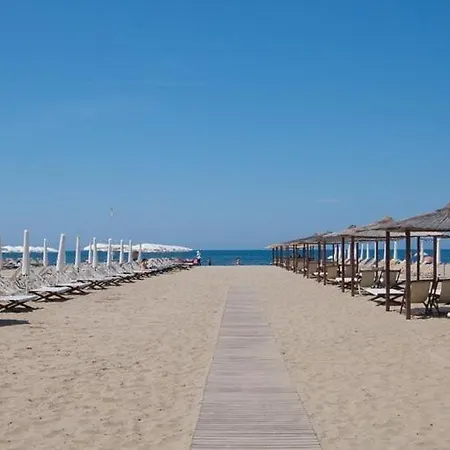 Monica * Viareggio